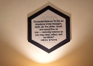 Space Room By HEXA Stays - 6