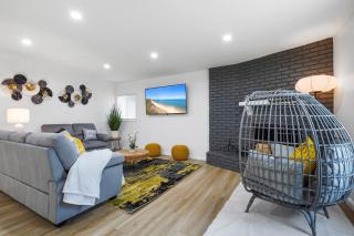 Walk to Shoreline Village, BBQ in Prime Location - 8