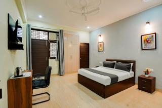 Collection O Hotel Villa Vista - 0