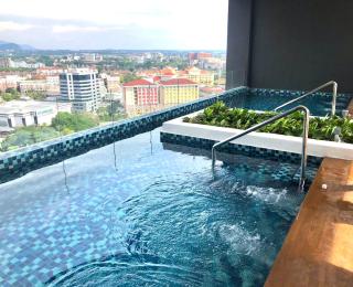 The Horizon by Mana Mana - 2