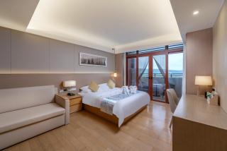 Sanya Haitang Bay Changyue Health Valley Resort Hotel - 1