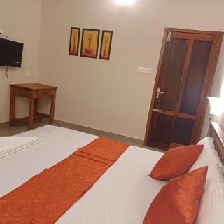 Lake Park Poovar - 4