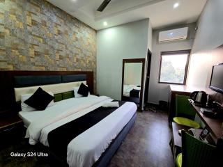 ISBT Dehradun Mode Residency - 5