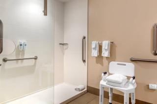 Comfort Suites Florence - Cincinnati South - 1