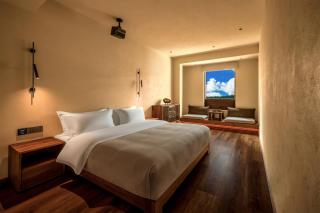 Shangri-La Nazhu Tibetan Mansion Hotel - 4