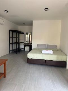 Hin Kong Hideaway 3 - 3