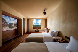 Shangri-La Nazhu Tibetan Mansion Hotel - 2