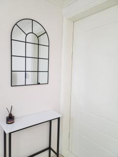 Shinchon Station 2BR Spacious Apartment - 6