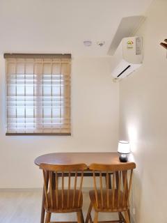 Shinchon Station 2BR Spacious Apartment - 1