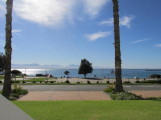 Point Village Accommodation - Santos 7 - Mossel Bay - 1