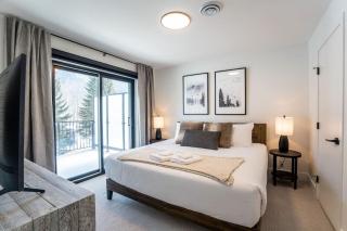 The Peaks and Birdies in Mackenzie Village, Revelstoke - 7