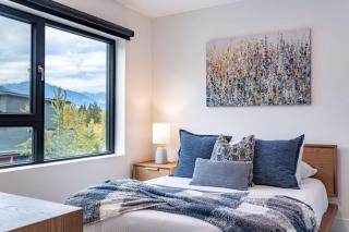 Bluebird Daze in Mackenzie Village - 9