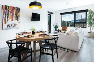 Alpine Ascent with Hot Tub in Mackenzie Village - 5