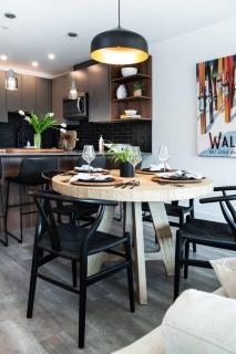 Alpine Ascent with Hot Tub in Mackenzie Village - 2