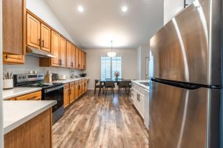 Spacious Retreat - Game Room, Theatre, Sauna, BBQ - 7