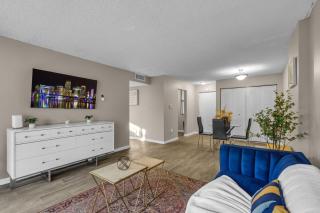 Stylish 2BR in Norht Miami with Free Parking - 6