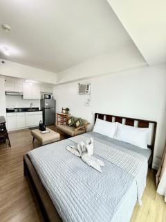 Condo In Abreeza Mall Netflix & Overlooking Samal - 9