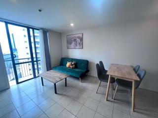 Sapphire building 2 bedsroom 1 living room, kitchen bath balcony wifi washing machine clothes drier near wilson parking - 0