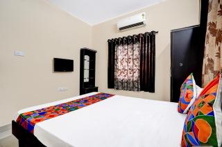 FabHotel Seven Hills Inn - 6