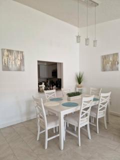 LUX VILLAs on beautiful Palmer Ranch - 4