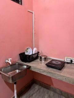 Gopi Homestay with Kitchen - 9
