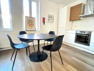 La Petite Escapade-Free Parking - 5