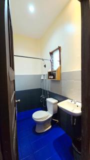 YOLINDA's TOURIST INN - 3