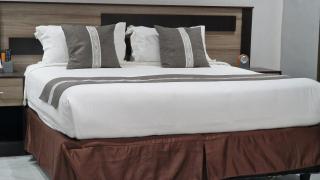 LENNON QUALITY Hotel - 1