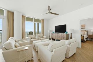 Vista Del Mar 305 - 2