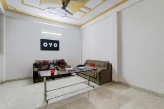 SPOT ON Royel Grand Hotel Nabedi - 1