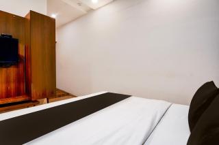 OYO Hotel O Hotel R Pacific - 1