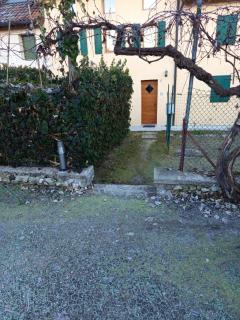 Grazioso appartamento con giardino e posto auto - 3