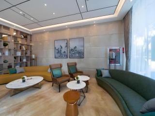 GreenTree Eastern Dali Railway Station Hotel - 2