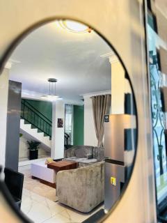 Sunset Statehouse View Residence - 5