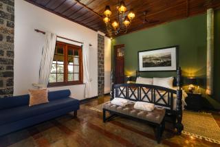 Garfield Bungalow by TONIK - 9