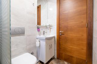 Moms house apartment - 2