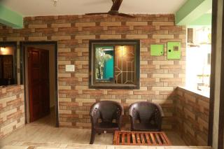 Kumbaya Beachside Hostel & Rooftop Cafe - 2