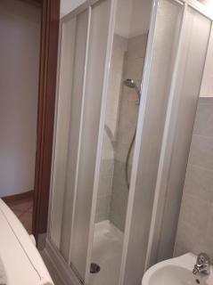 Grazioso appartamento con giardino e posto auto - 8