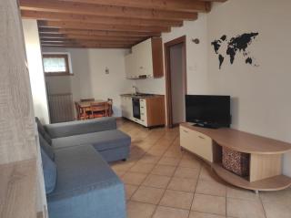 Grazioso appartamento con giardino e posto auto - 9