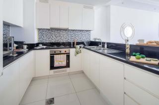 Frank Porter - Paramount Midtown - Dubai - 0