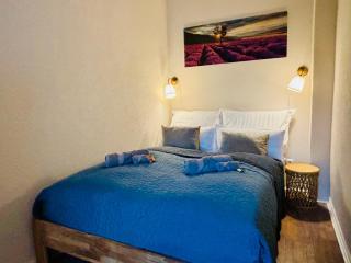 AyCatcherHomes - Wega I Old Town I 2BR I 4 Guests - 2