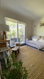 Departamento en Pucón con Piscina y WiFi Cerca del Centro, Ideal Verano - 6