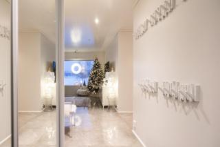 Arctic Riverside home - 8