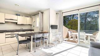 Lisa Maria D N38 2P5 - 8