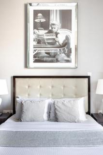 Frank Porter - The Residences Tower 8 - Dubai - 1