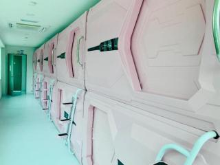 SPOT ON 89900 Jesselton Capsule Inn - 8