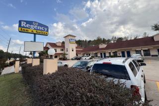 Regency Inn & Suites By Capital O Houston IAH Airport - 9