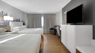 910 Double Queen Near MetLife & American Dream - 6