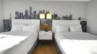 912 Double Queen Near MetLife & American Dream - 9