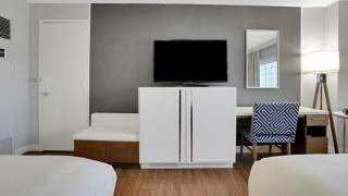 913 Double Queen Near MetLife & American Dream - 1